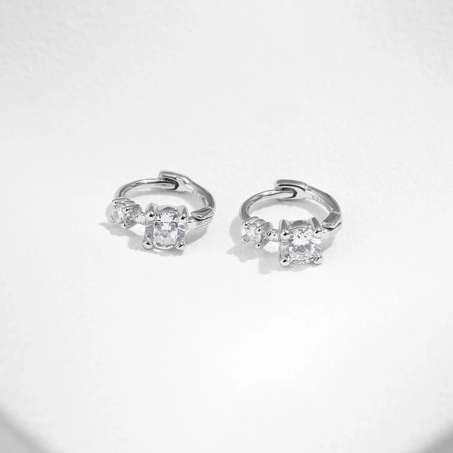 Women’s Hoop Earrings in 925 Sterling Silver