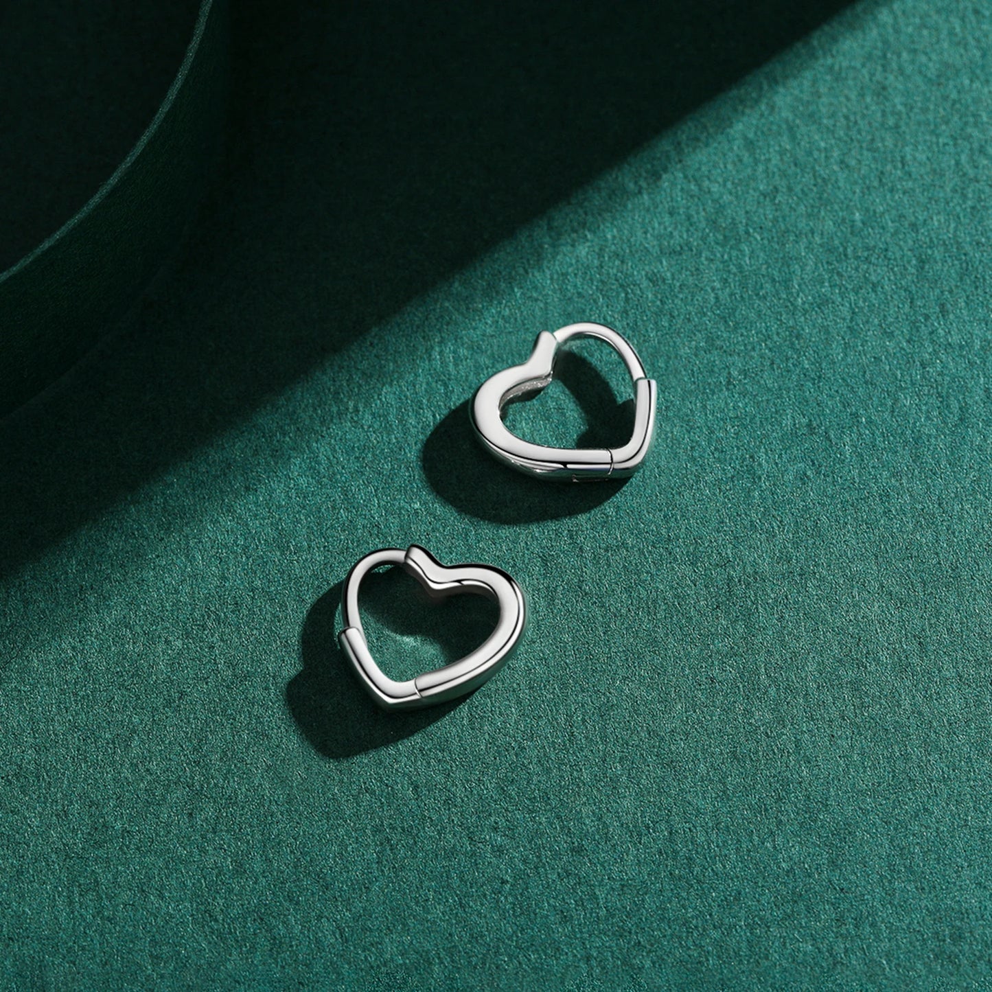 Women’s Open Heart Earrings in 925 Sterling Silver