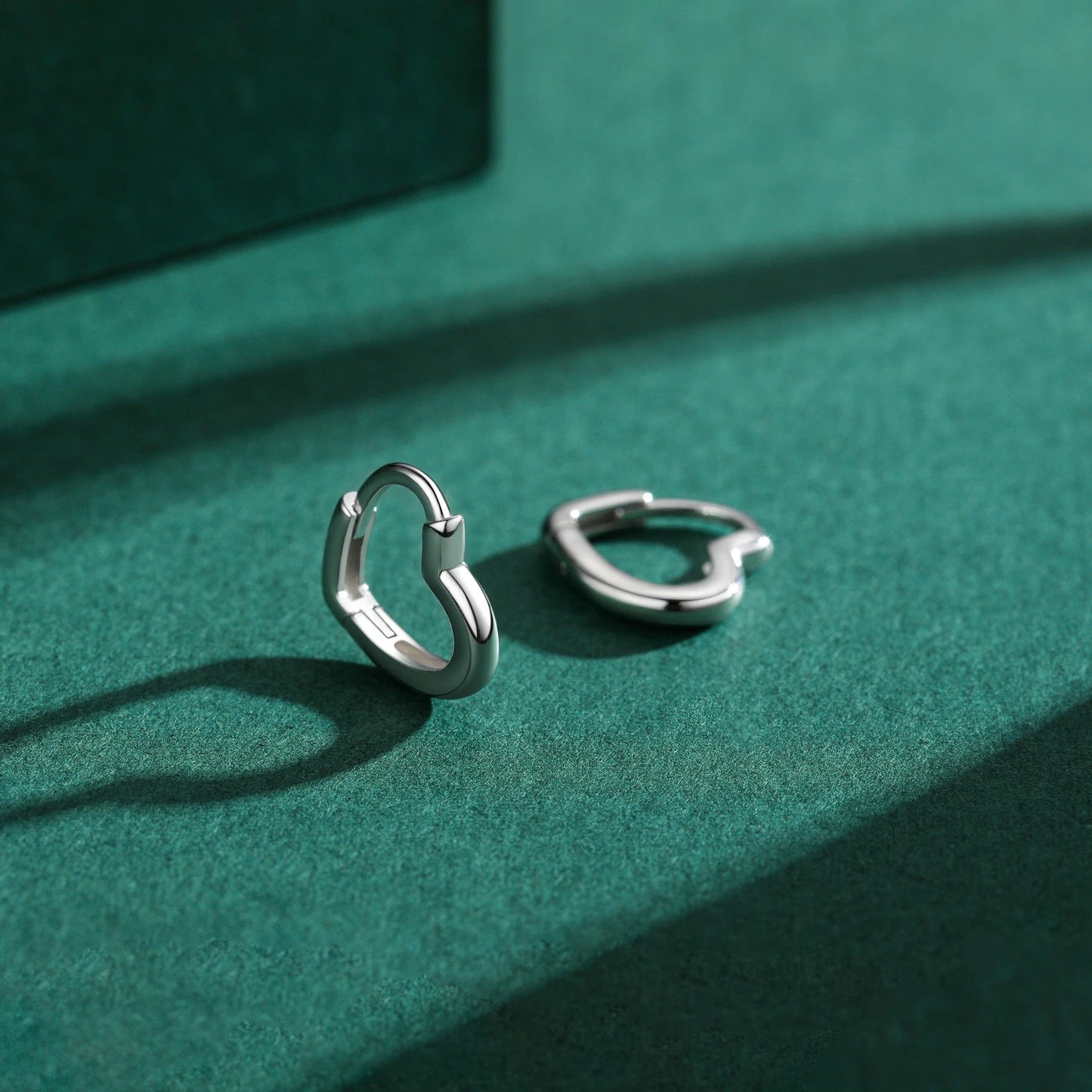 Women’s Open Heart Earrings in 925 Sterling Silver